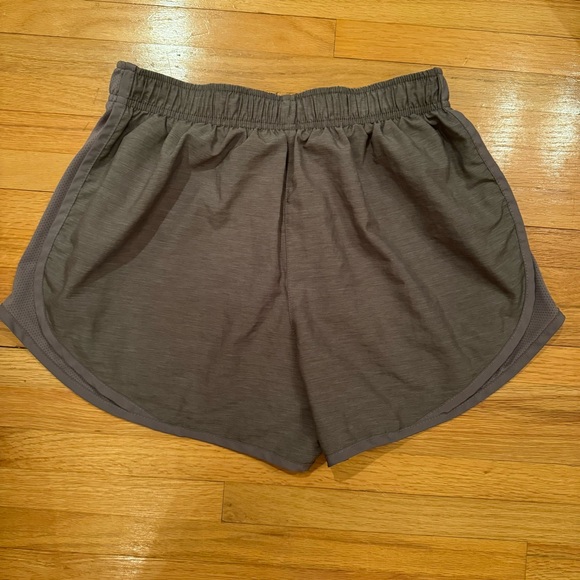 Nike dri fit running shorts S - Picture 2 of 2
